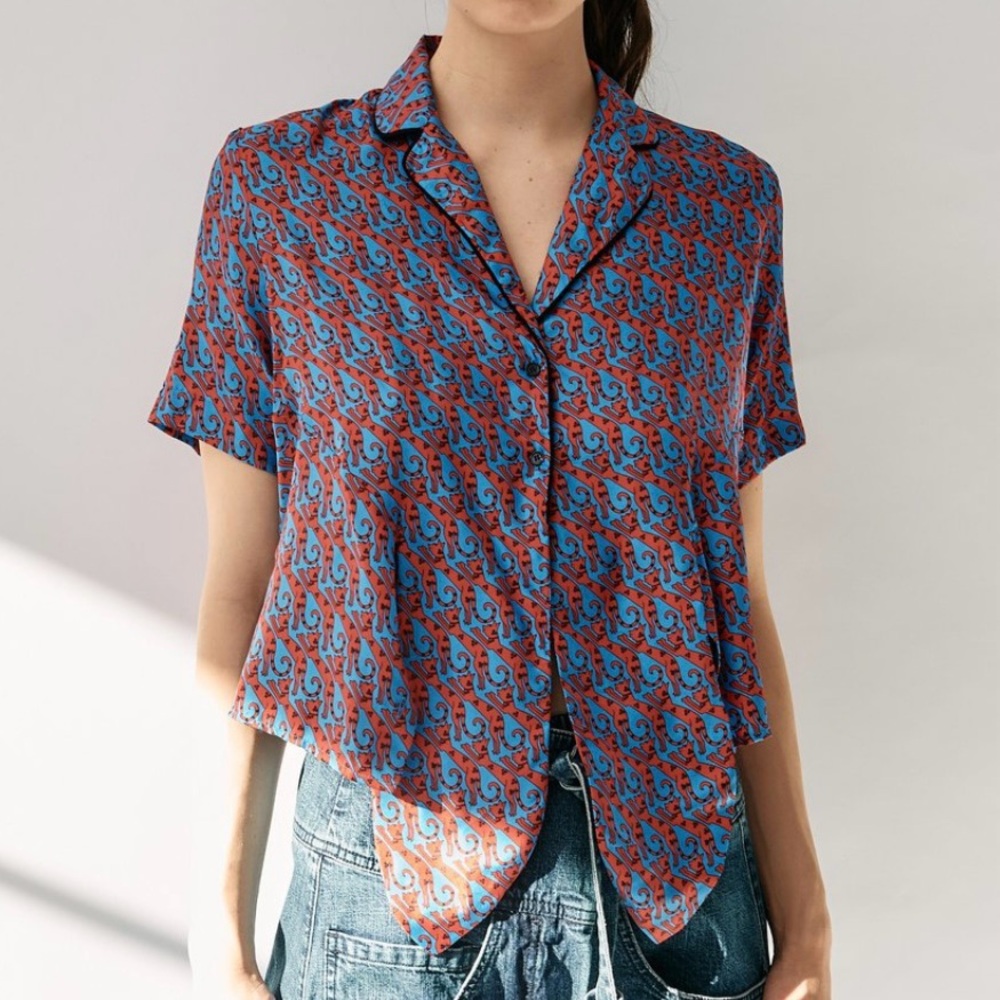 Sandro Paris Cary Cat Blouse Blue Red Women
Top Front Tie Cropped Style Size 1